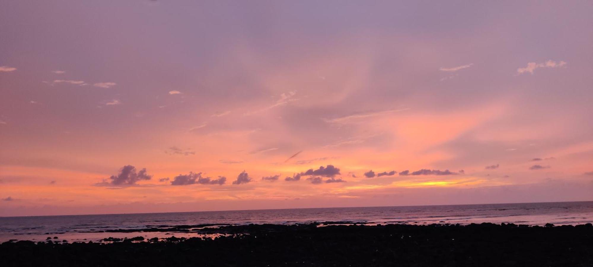 Sukhakarta Holiday Home アリバグ エクステリア 写真